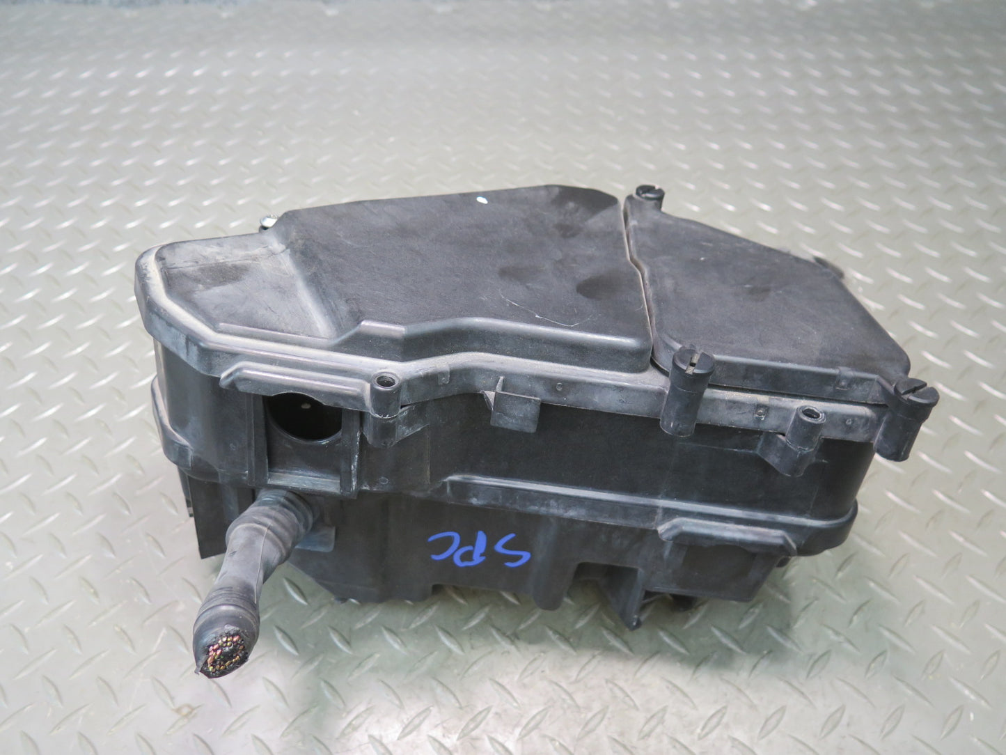 2011-2018 Porsche Cayenne 958 Fuse Relay Box Module