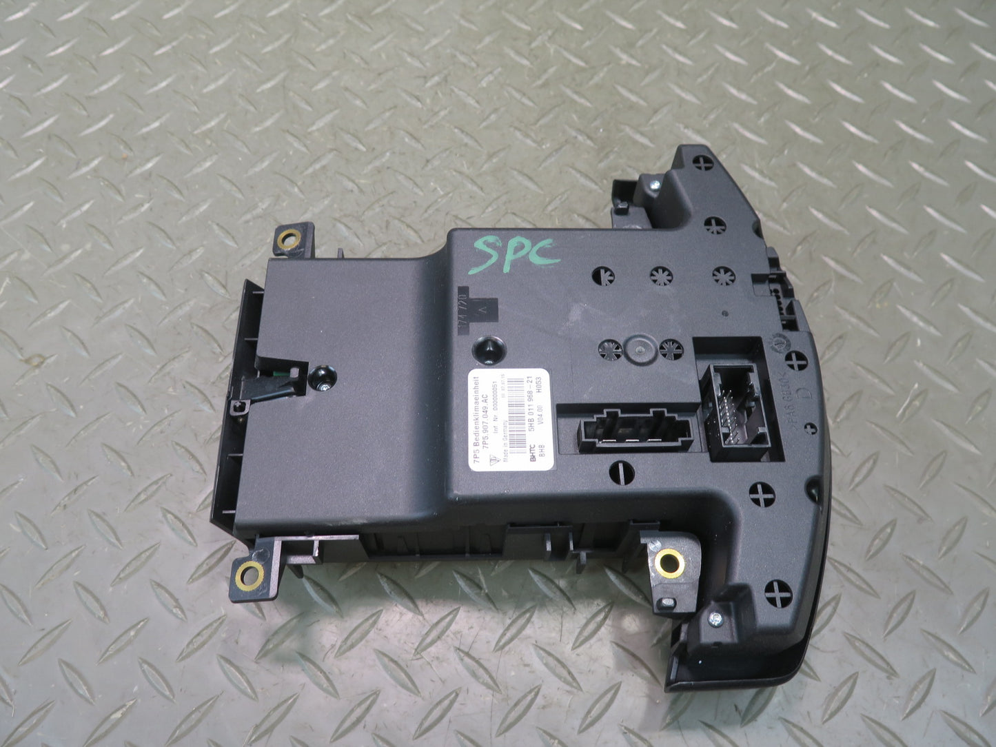 2016-2018 Porsche Cayenne 958 A/C Heater Climate Control Switch Panel