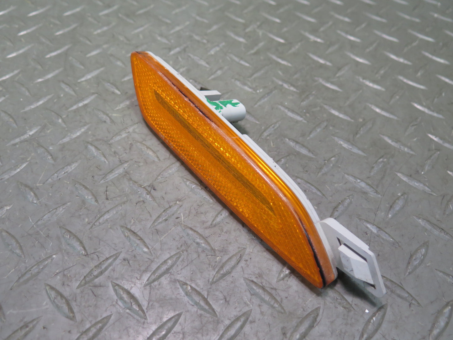11-18 Porsche Cayenne 958.2 Front Left & Right Side Marker Light Lamp Set of 2