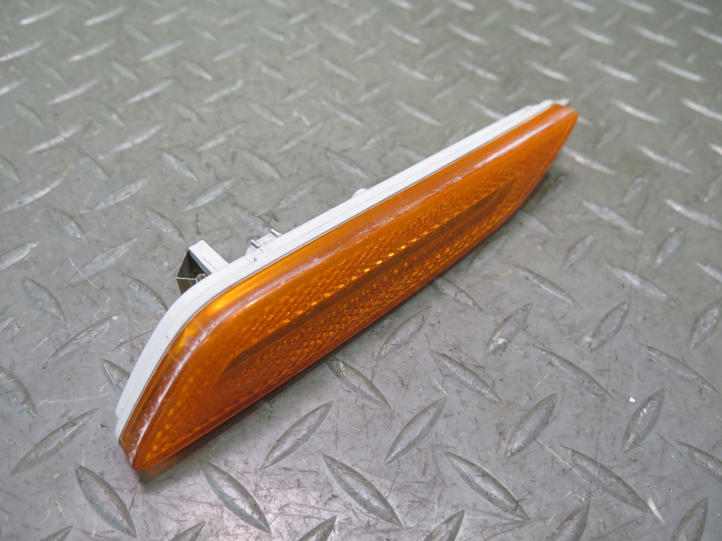 11-18 Porsche Cayenne 958.2 Front Left & Right Side Marker Light Lamp Set of 2
