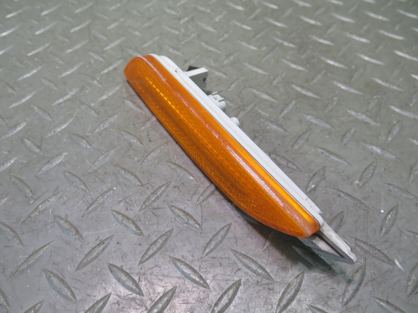 11-18 Porsche Cayenne 958.2 Front Left & Right Side Marker Light Lamp Set of 2