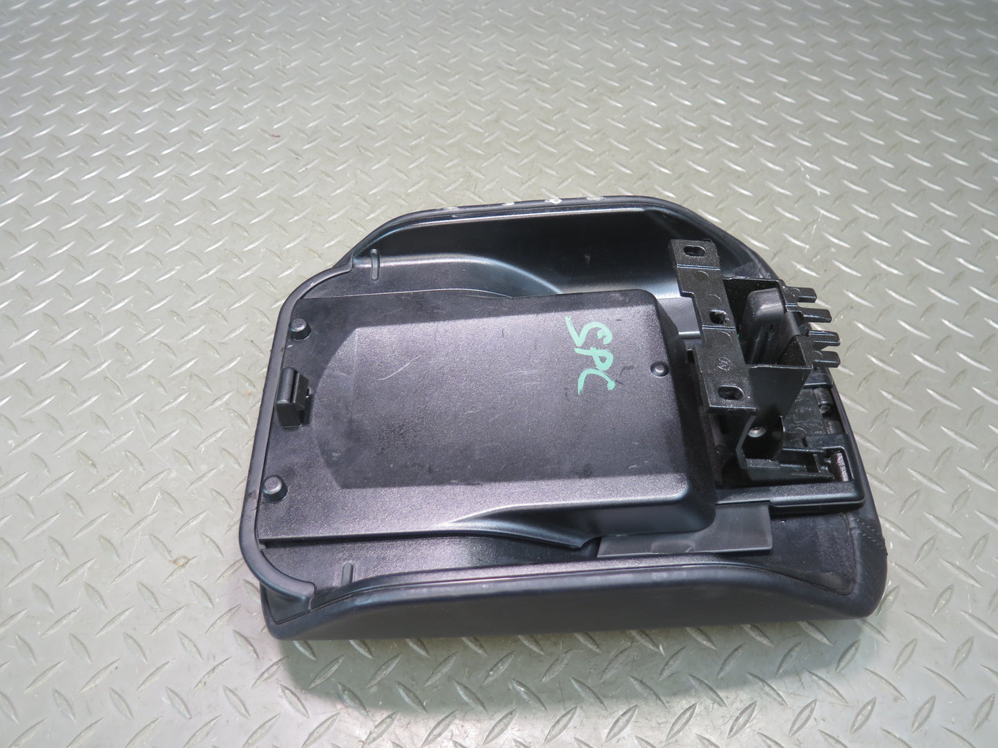 2011-2018 Porsche Cayenne 958.2 Center Console Leather Armrest Lid Cover