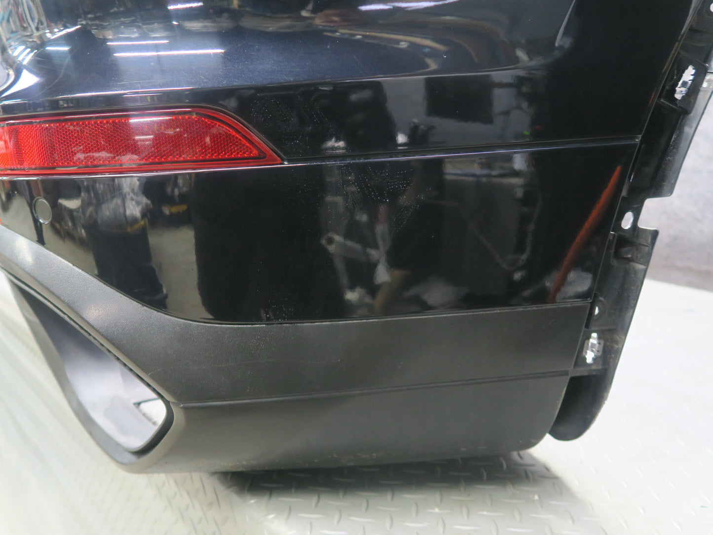2015-2018 Porsche Cayenne 958 Rear Bumper Cover w PDC Sensors 7P5807421B