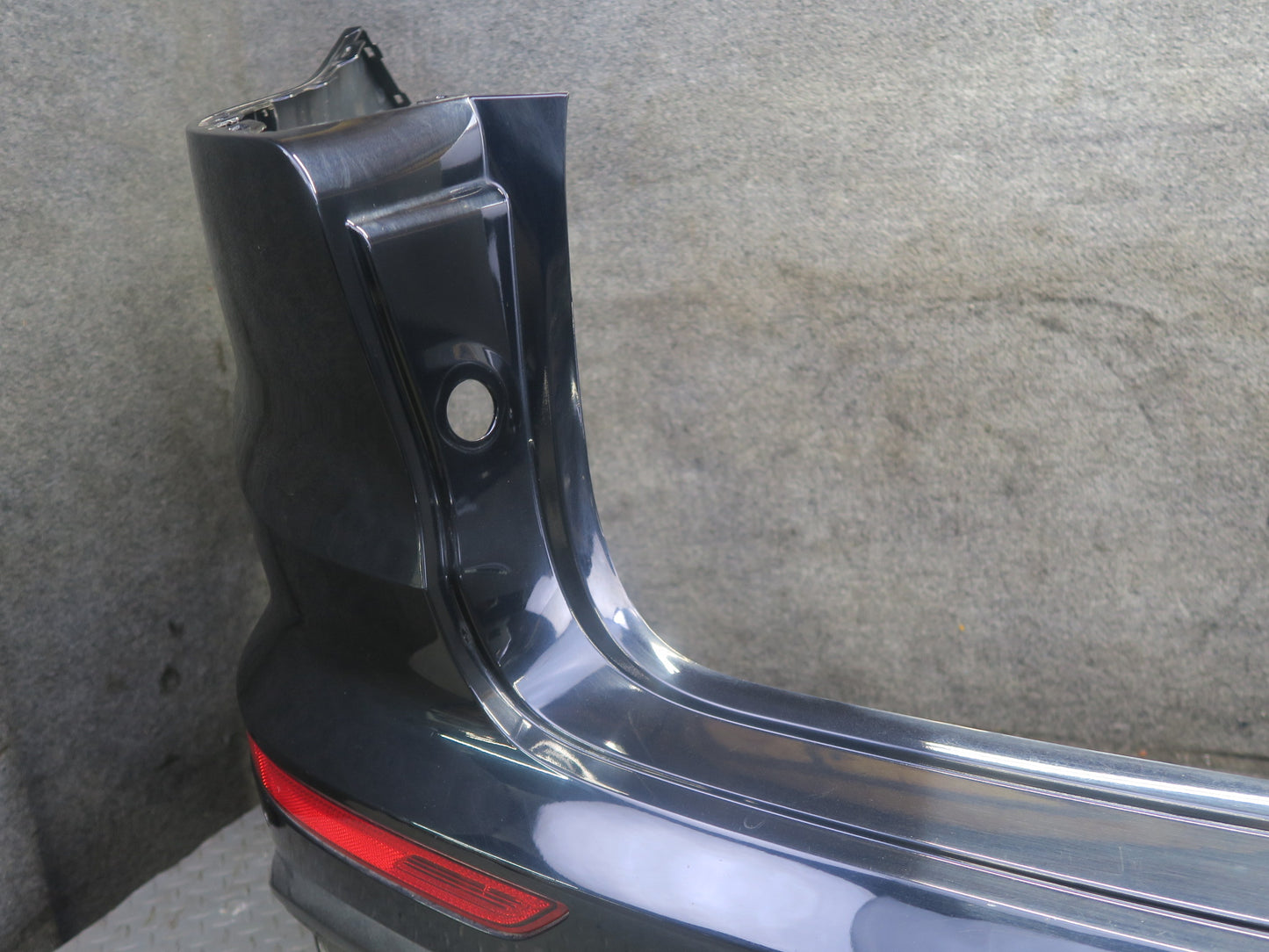 2015-2018 Porsche Cayenne 958 Rear Bumper Cover w PDC Sensors 7P5807421B