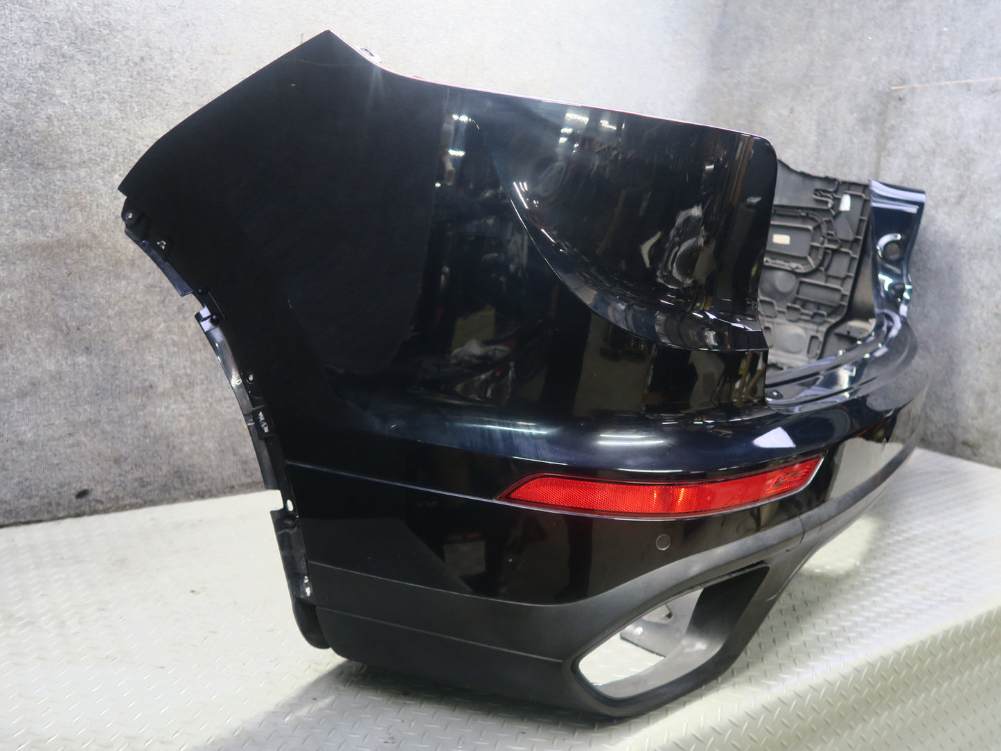 2015-2018 Porsche Cayenne 958 Rear Bumper Cover w PDC Sensors 7P5807421B