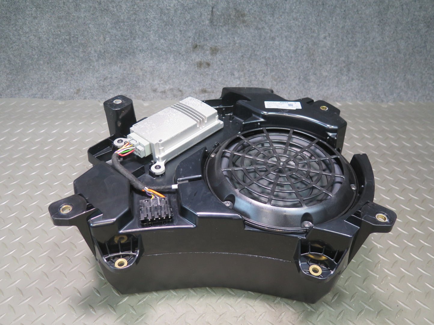 2011-2018 Porsche Cayenne 958 Rear Bose Subwoofer Speaker Box w Amplifier