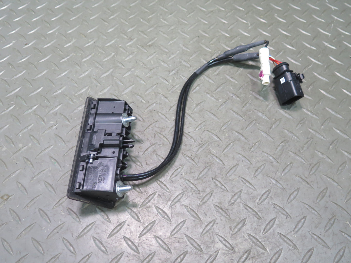 2015-2018 Porsche Cayenne 958.2 Rear Trunk Hatch Release Handle Switch W/camera