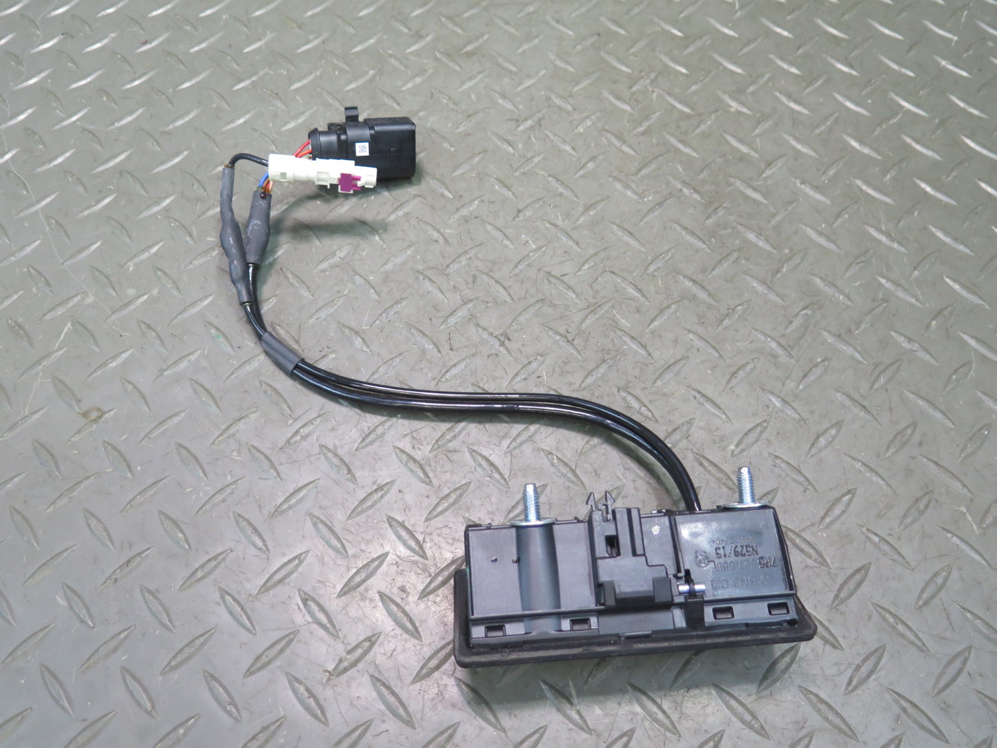 2015-2018 Porsche Cayenne 958.2 Rear Trunk Hatch Release Handle Switch W/camera