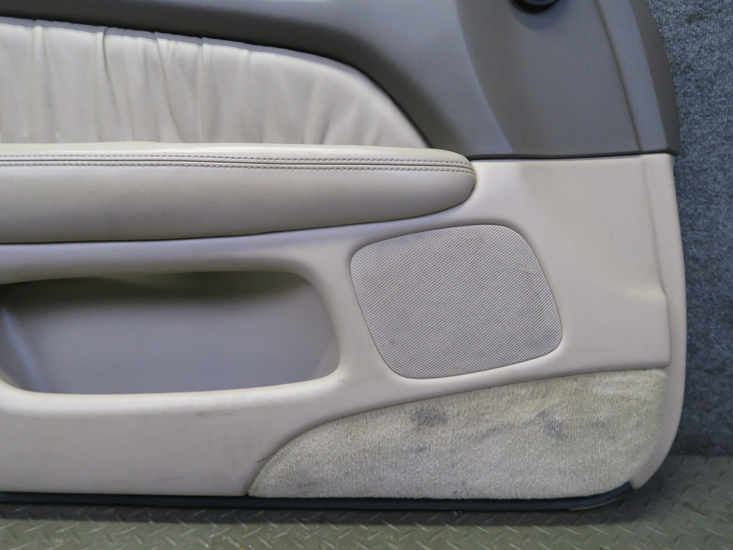 98-00 Lexus UCF20L LS400 Set of 2 Front Door Interior Trim Cover Panel Ivory OEM