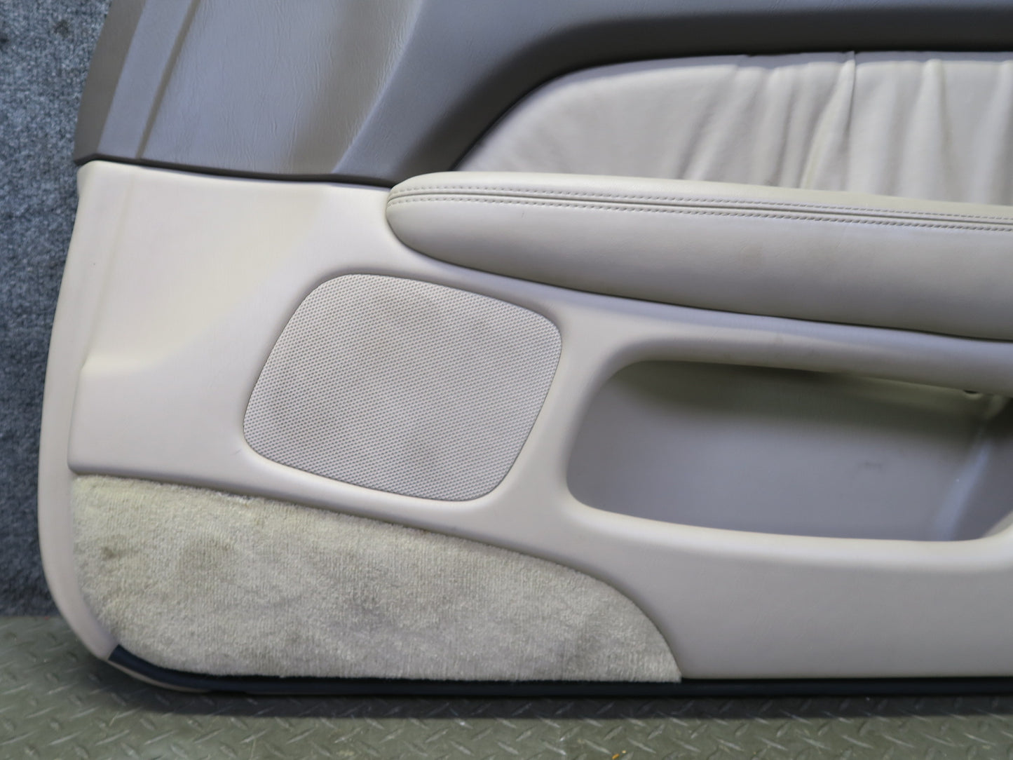 98-00 Lexus UCF20L LS400 Set of 2 Front Door Interior Trim Cover Panel Ivory OEM