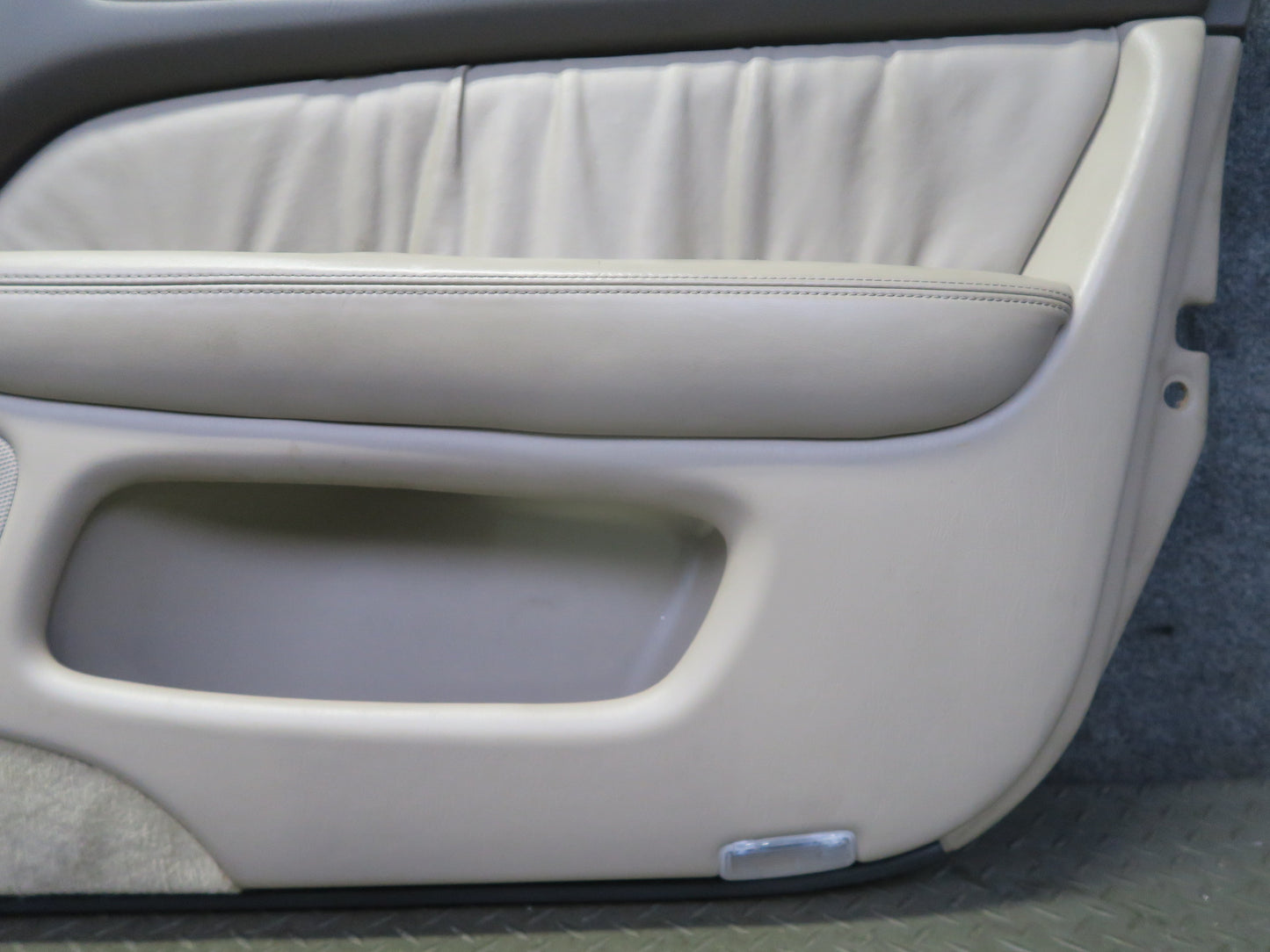 98-00 Lexus UCF20L LS400 Set of 2 Front Door Interior Trim Cover Panel Ivory OEM