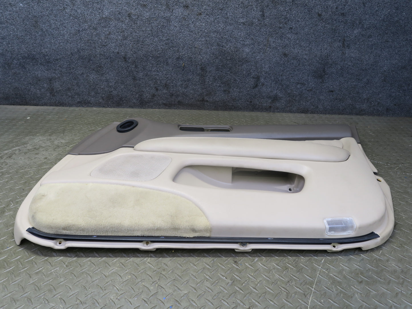 98-00 Lexus UCF20L LS400 Set of 2 Front Door Interior Trim Cover Panel Ivory OEM