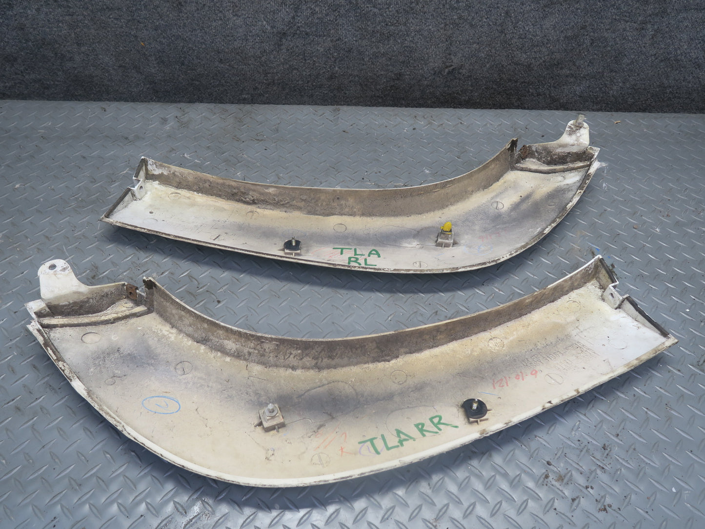 1991-1992 Toyota Land Cruiser FJ80 Front & Rear Wheel Flare Arch Fender Set