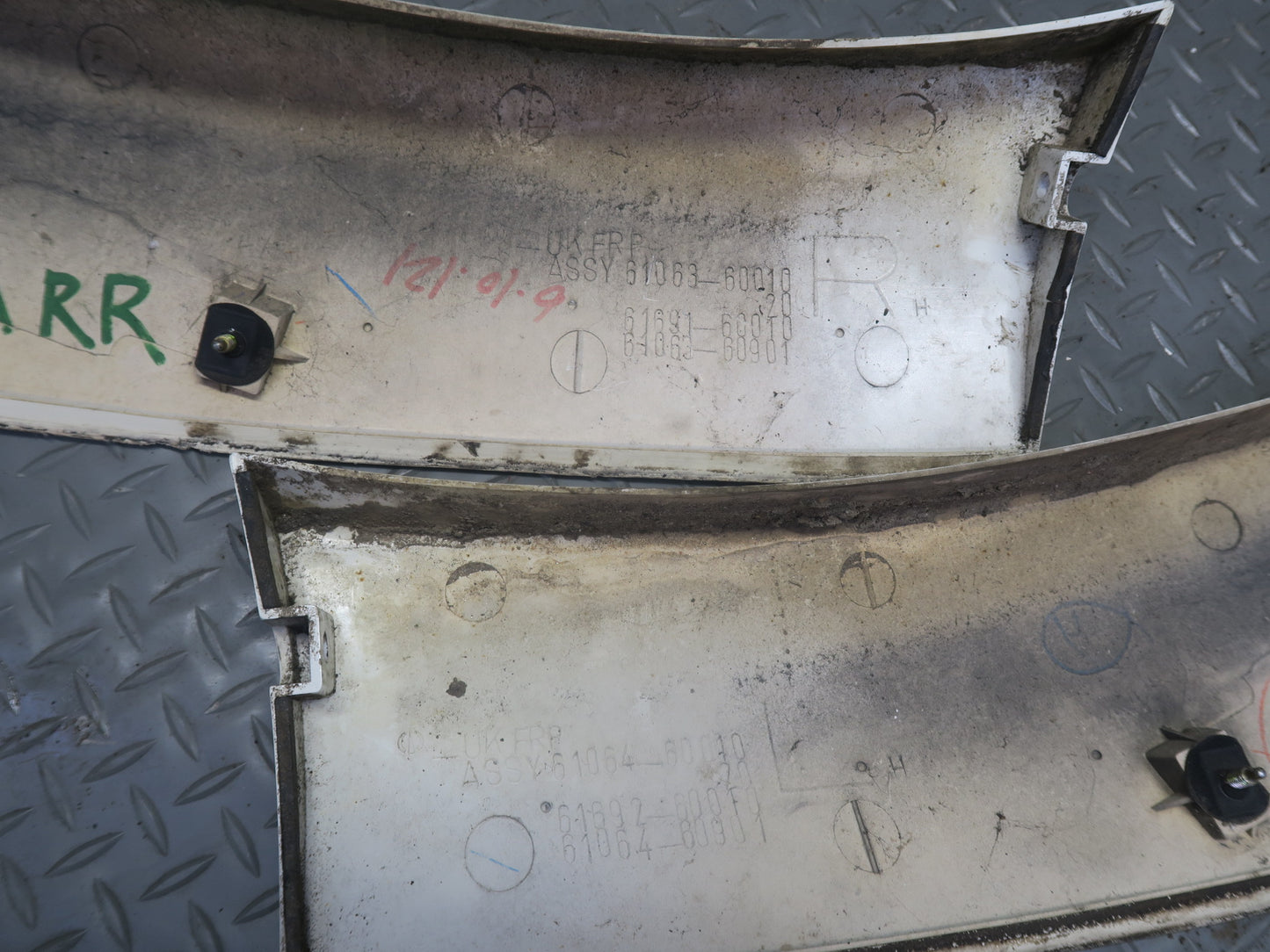 1991-1992 Toyota Land Cruiser FJ80 Front & Rear Wheel Flare Arch Fender Set