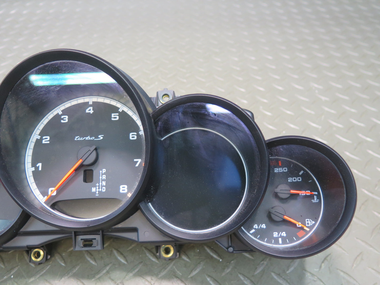 2016-2018 Porsche Cayenne Turbo S 958.2 Instrument Cluster Gauge Speedometer