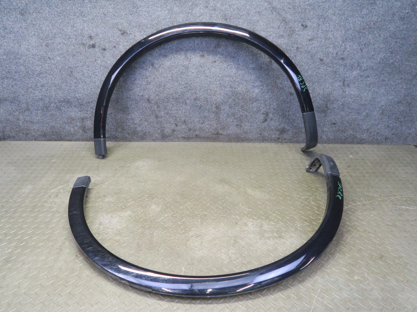 2015-2018 Porsche Cayenne 958.2 Rear Wheel Arch Flare Molding Set of 2