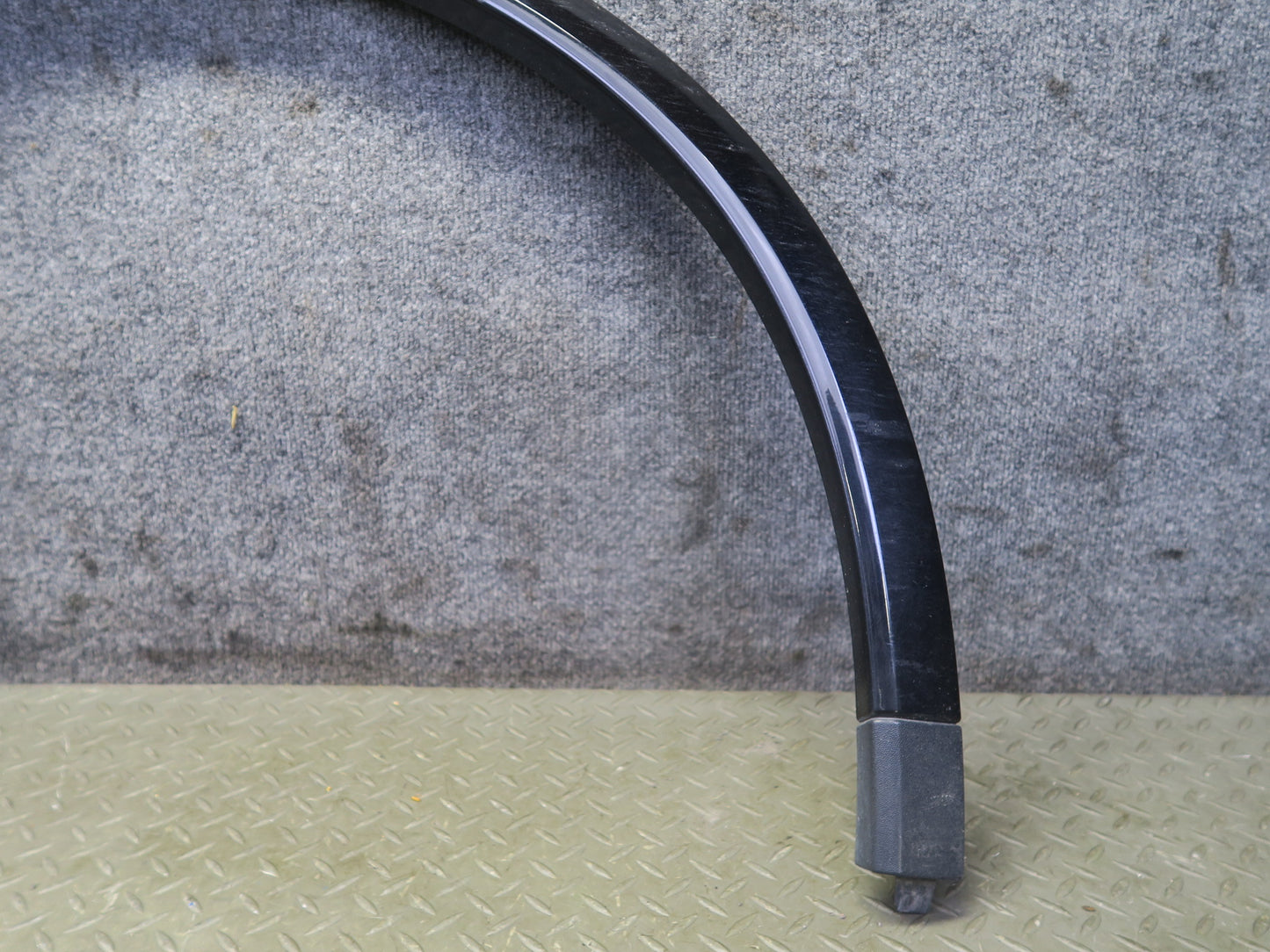 2015-2018 Porsche Cayenne 958.2 Rear Wheel Arch Flare Molding Set of 2
