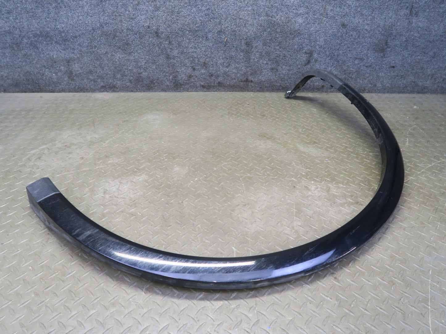 2015-2018 Porsche Cayenne 958.2 Rear Wheel Arch Flare Molding Set of 2