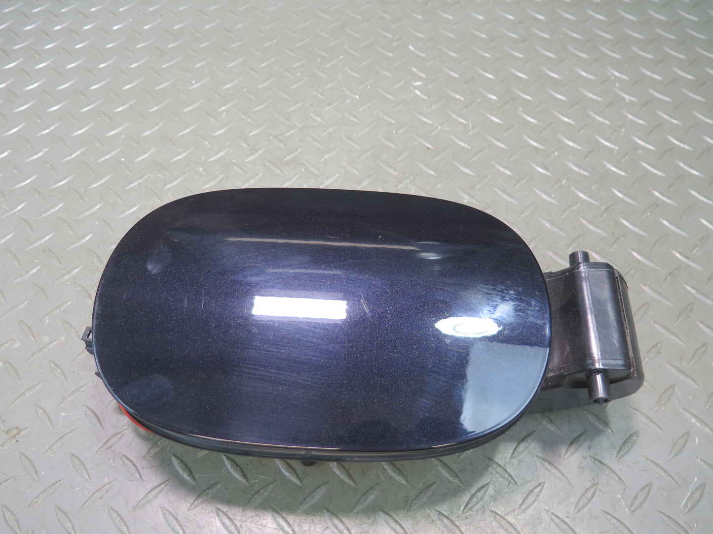 2011-2018 Porsche Cayenne 958 Fuel Tank Filler Door Lid Cover w Hinge & Actuator