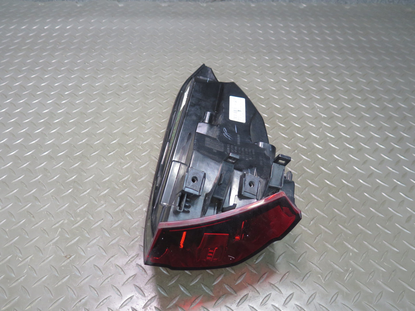 2015-2018 Porsche Cayenne 958.2 Rear Right Outer Tail Light Lamp 7P5945208H