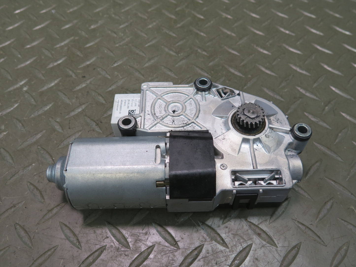 2011-2018 Porsche Cayenne 958 Rear Sunroof Motor Drive Unit 7P0959591E