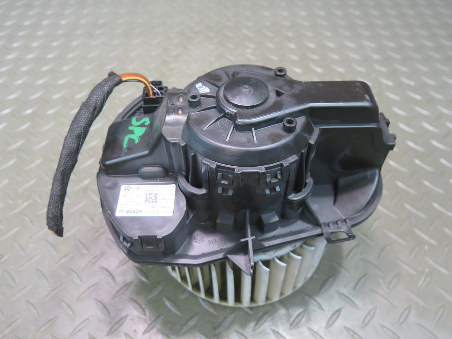 2011-2018 Porsche Cayenne 958 A/C Heater Blower Motor  Fan w Resistor 7P0820021H