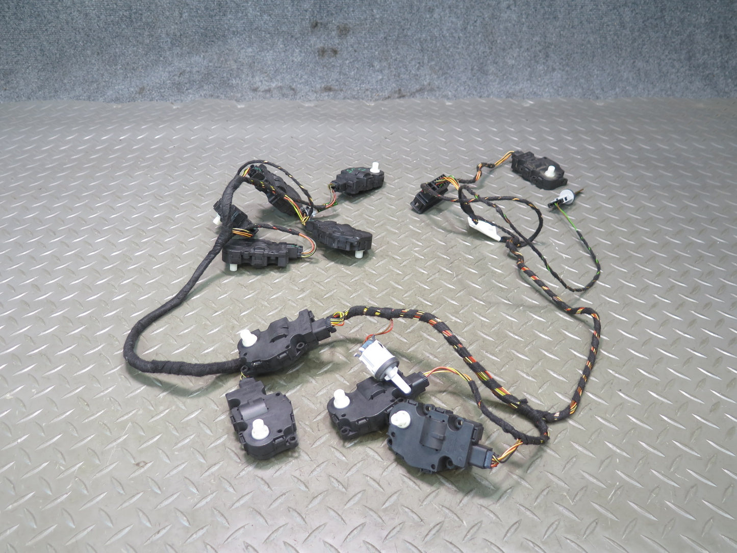 2011-2018 Porsche Cayenne 958 A/C Heater Flap Door Actuator Motor Wiring Set