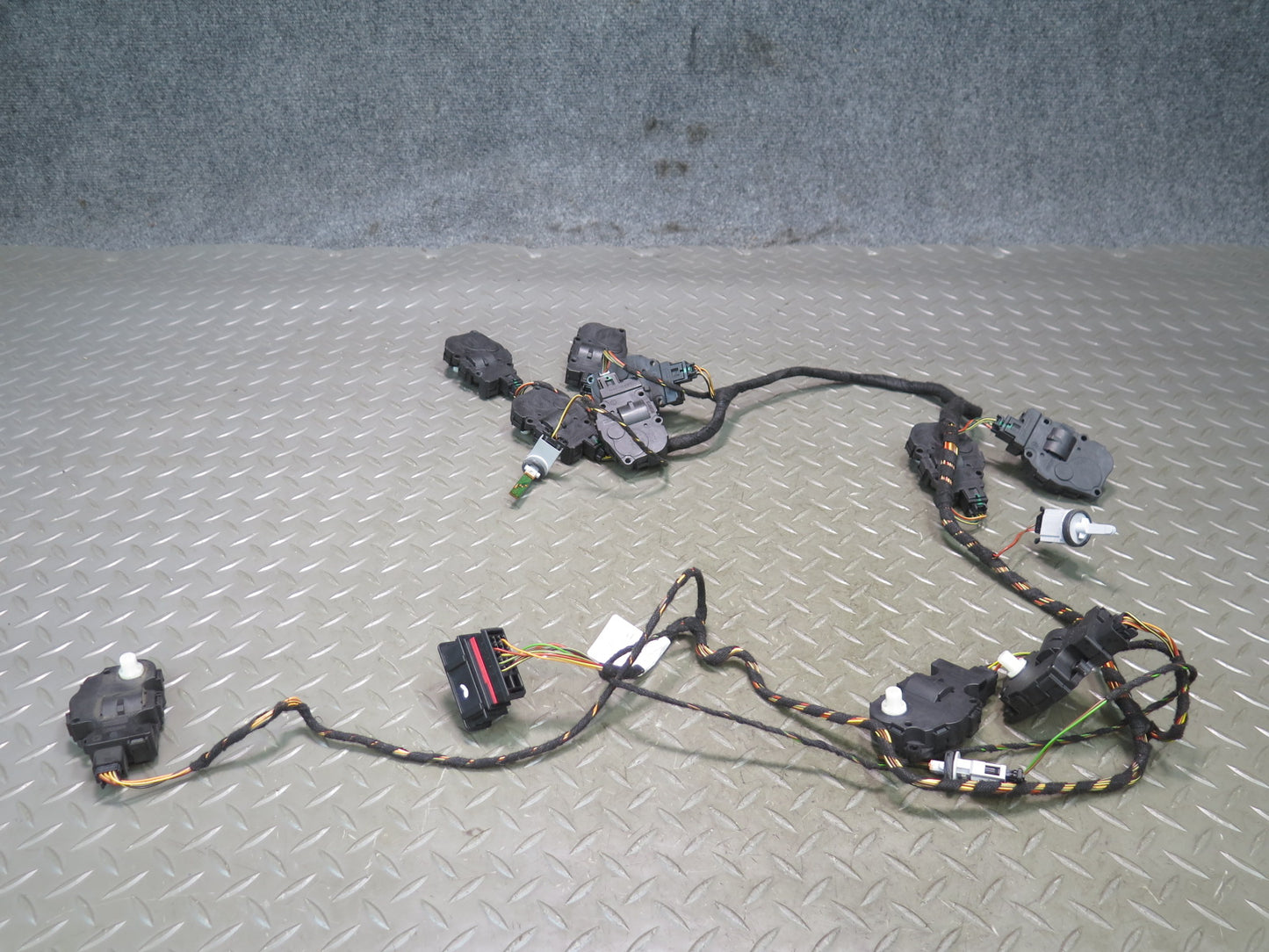 2011-2018 Porsche Cayenne 958 A/C Heater Flap Door Actuator Motor Wiring Set