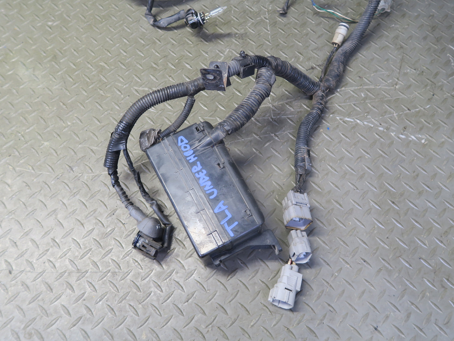 1992 Toyota Land Cruiser FJ80 4.0L A/T Underhood Engine Bay Wire Wiring Harness