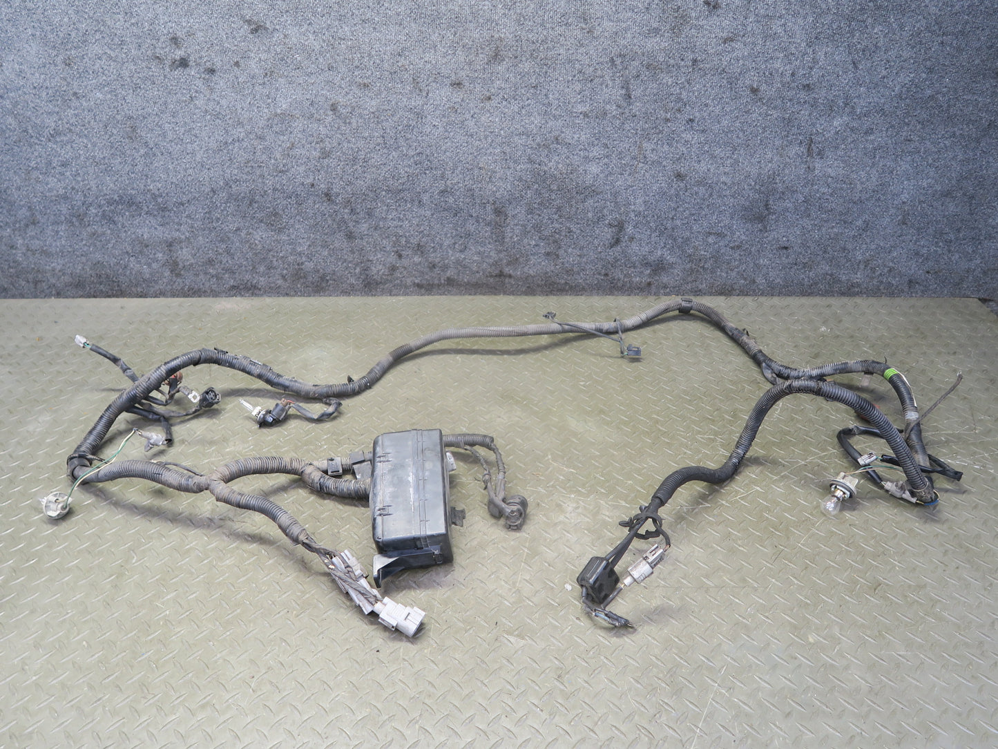 1992 Toyota Land Cruiser FJ80 4.0L A/T Underhood Engine Bay Wire Wiring Harness