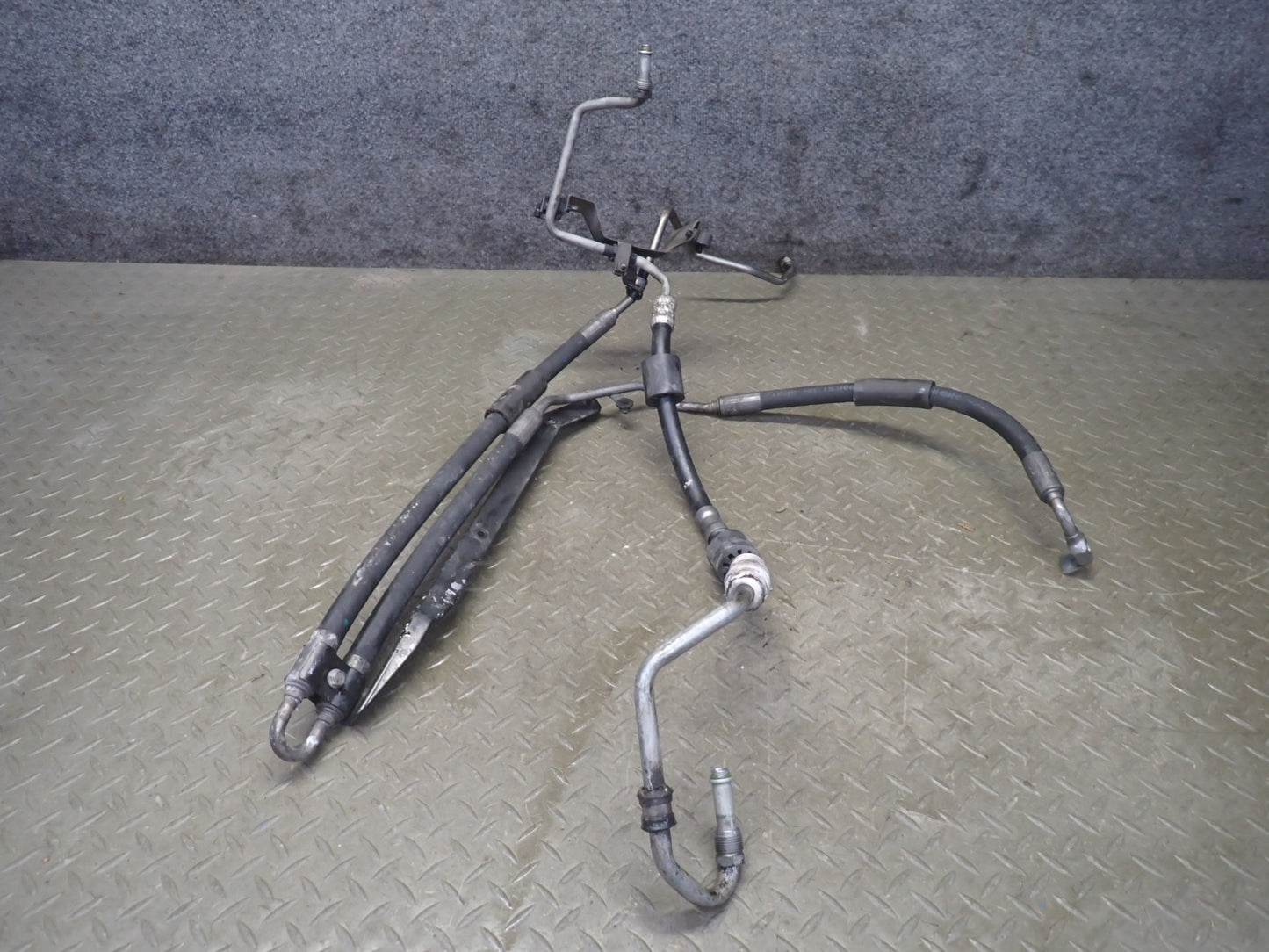 2011-2018 Porsche Cayenne 958 4.8L Power Steering Hose Pipe Line Set