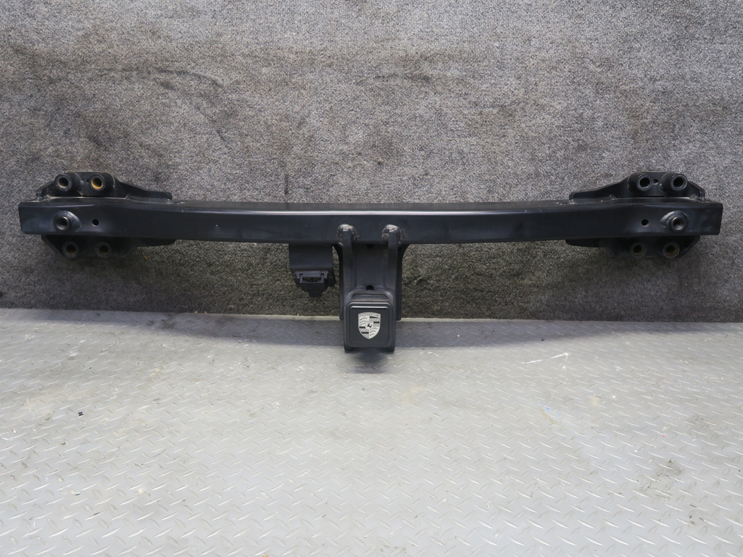 2014-2017 Porsche Cayenne 958 Rear TOW Bar Towing Trailer Hitch 95804480131