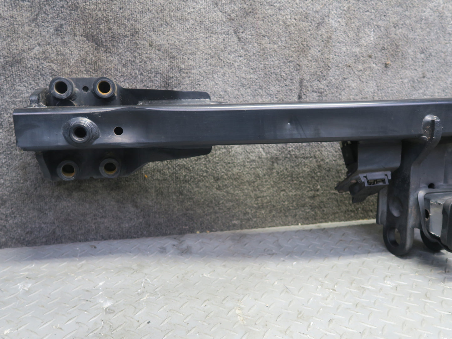 2014-2017 Porsche Cayenne 958 Rear TOW Bar Towing Trailer Hitch 95804480131