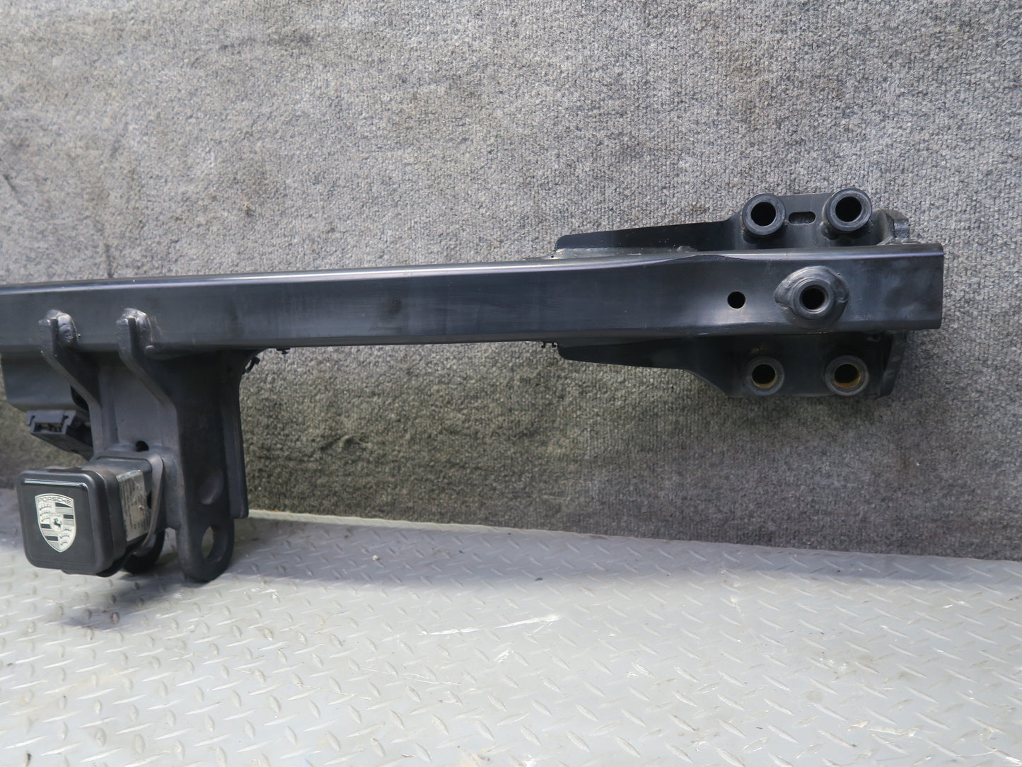 2014-2017 Porsche Cayenne 958 Rear TOW Bar Towing Trailer Hitch 95804480131
