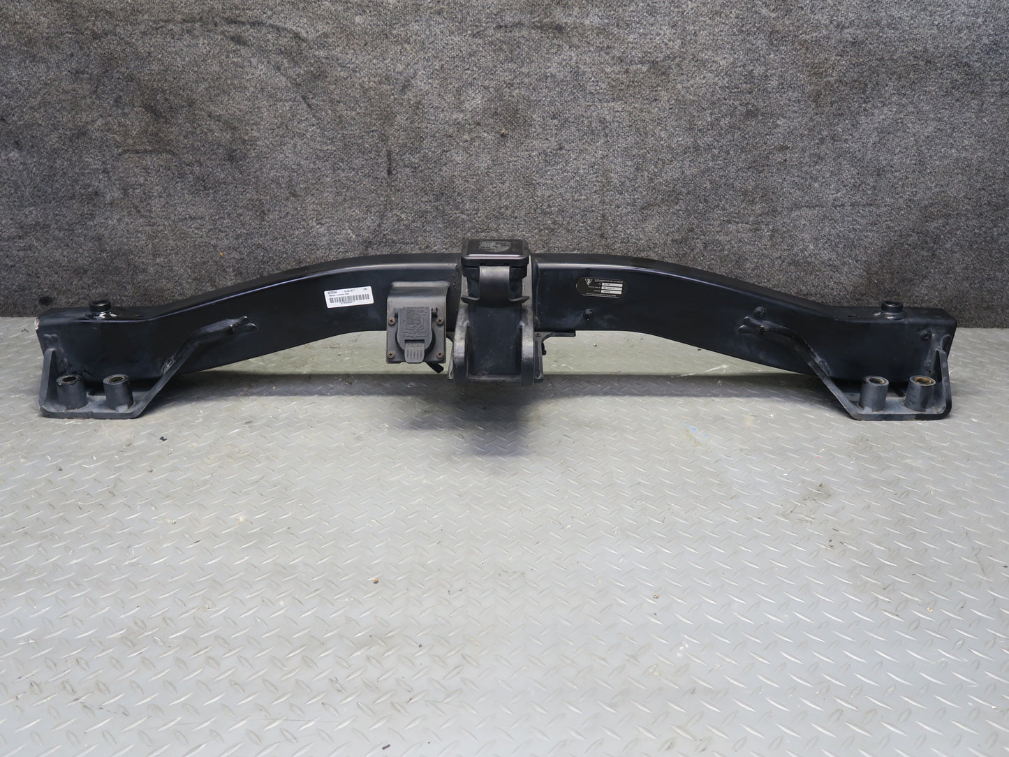 2014-2017 Porsche Cayenne 958 Rear TOW Bar Towing Trailer Hitch 95804480131