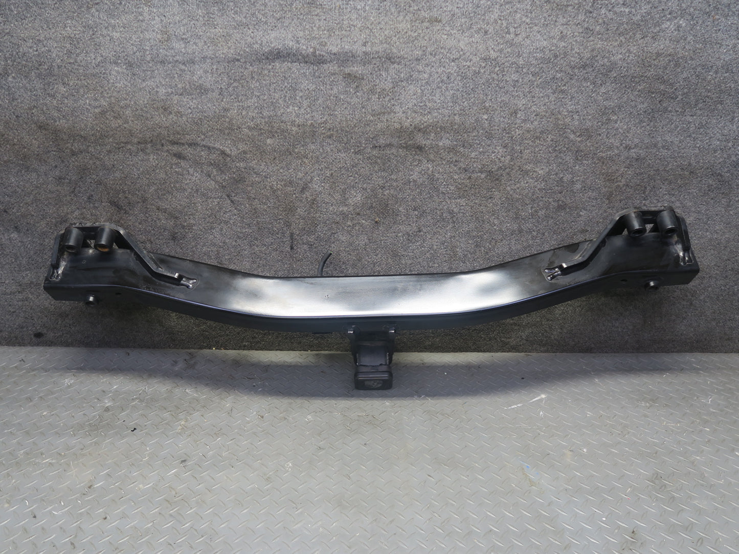 2014-2017 Porsche Cayenne 958 Rear TOW Bar Towing Trailer Hitch 95804480131