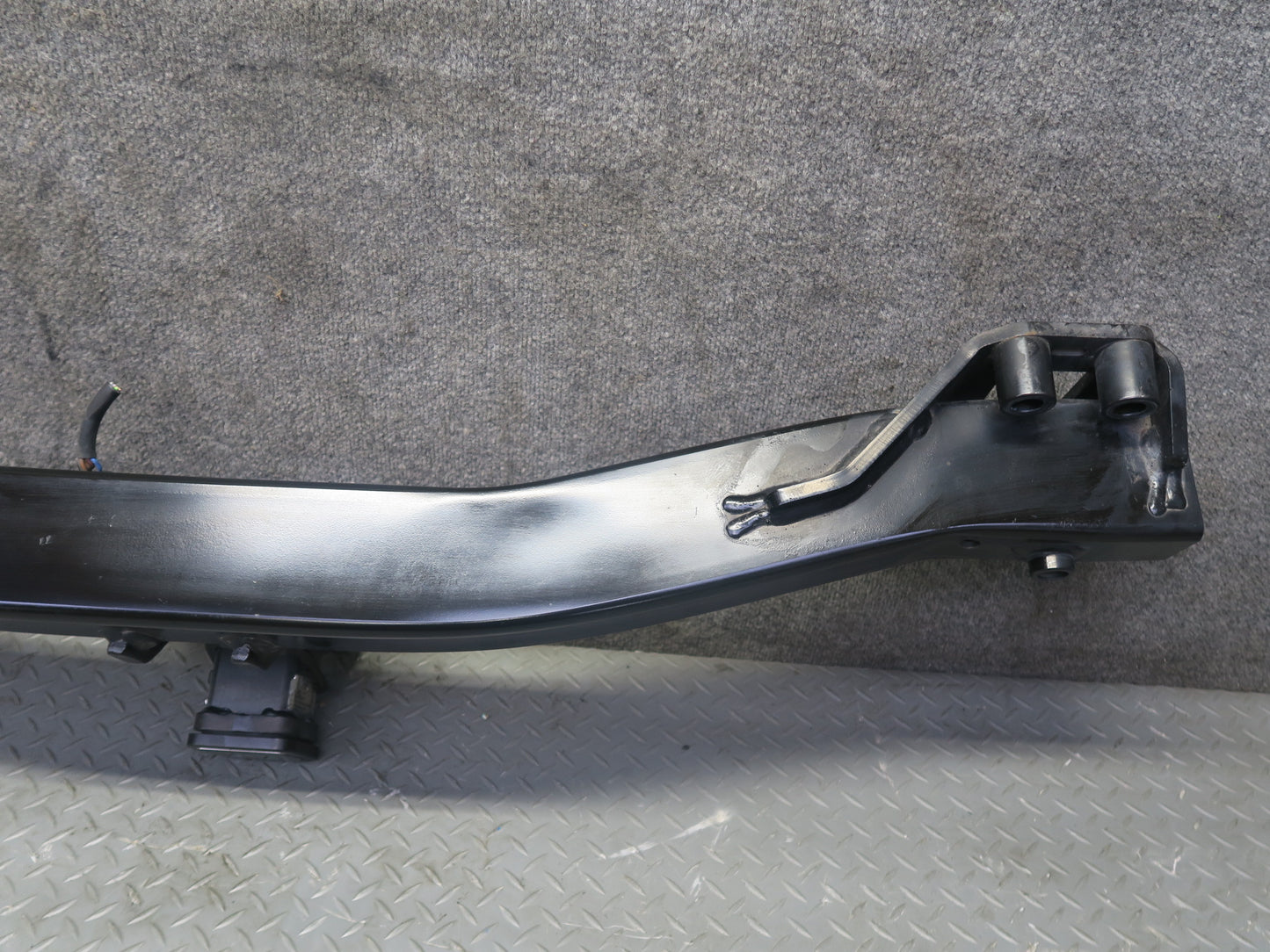 2014-2017 Porsche Cayenne 958 Rear TOW Bar Towing Trailer Hitch 95804480131