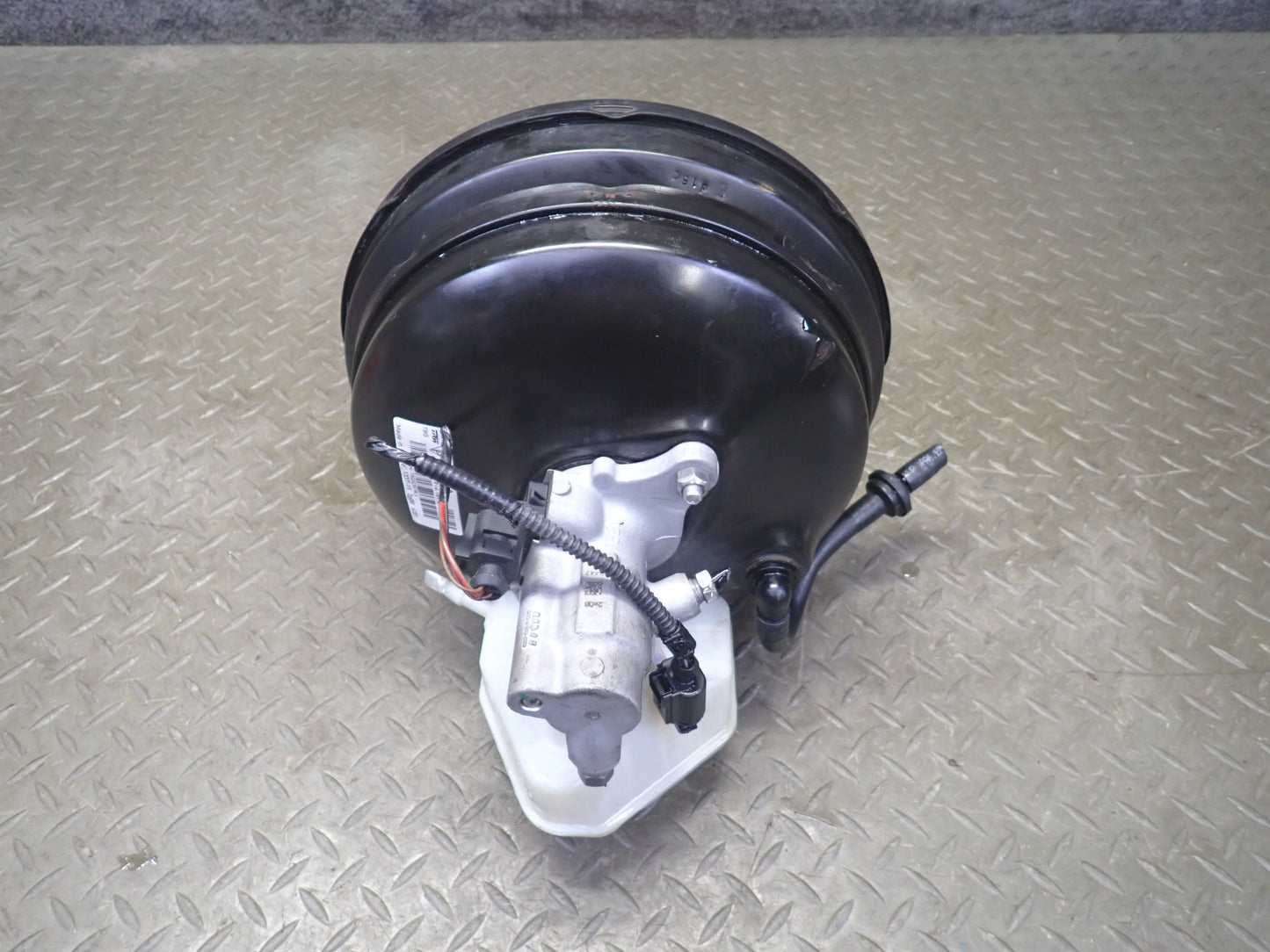 11-18 Porsche Cayenne 958 4.8L AWD Brake Master Cylinder Booster Fluid Reservoir