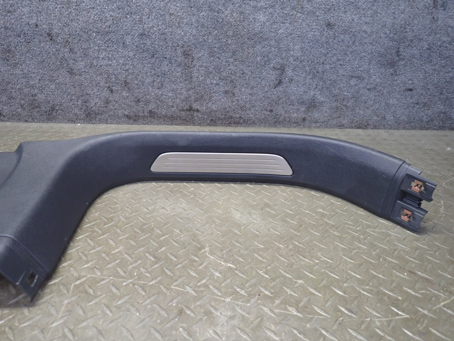 11-18 Porsche Cayenne 958 Left & Right B Pillar Lower Trim Cover Panel Set