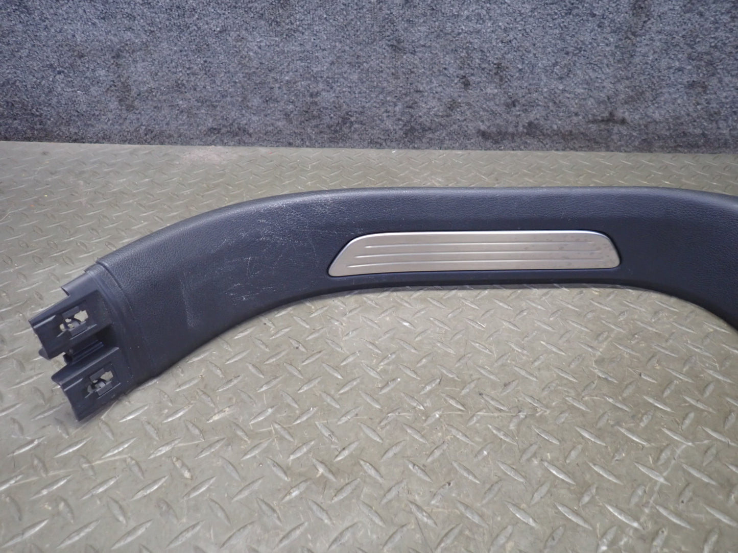 11-18 Porsche Cayenne 958 Left & Right B Pillar Lower Trim Cover Panel Set