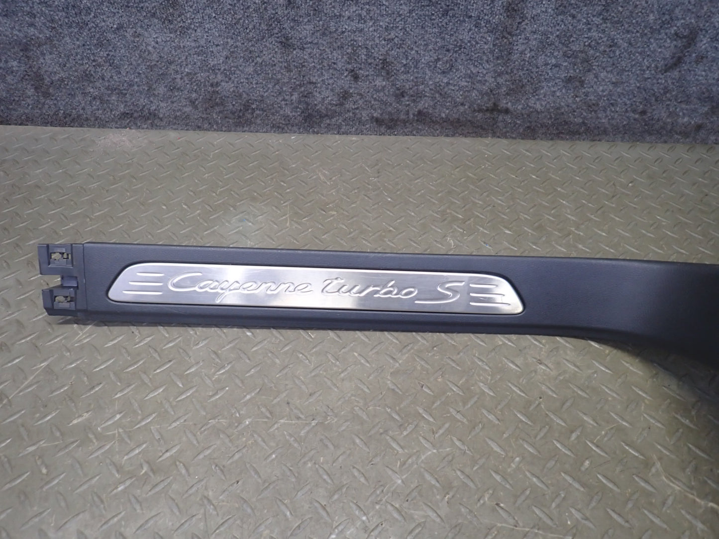 2011-2018 Porsche Cayenne Turbo S 958 Front Sill Scuff Plate Kick Panel Set
