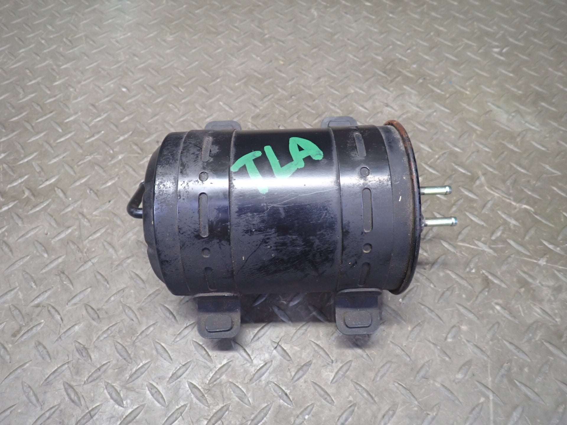 1991-1992 Toyota Land Cruiser FJ80 Fuel Vapor Evaporator Charcoal