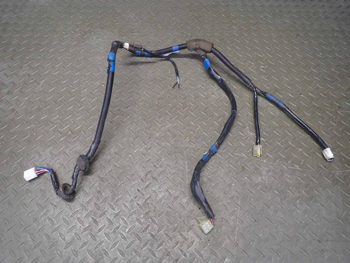 1992 Toyota Land Cruiser FJ80 Rear Right Door Wire Wiring Harness