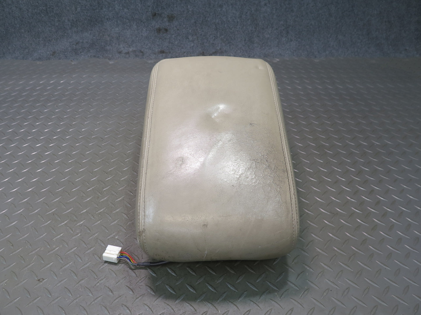 98-00 Lexus UCF20L LS400 Center Console Armrest Lid Storage Ivory w Phone OEM