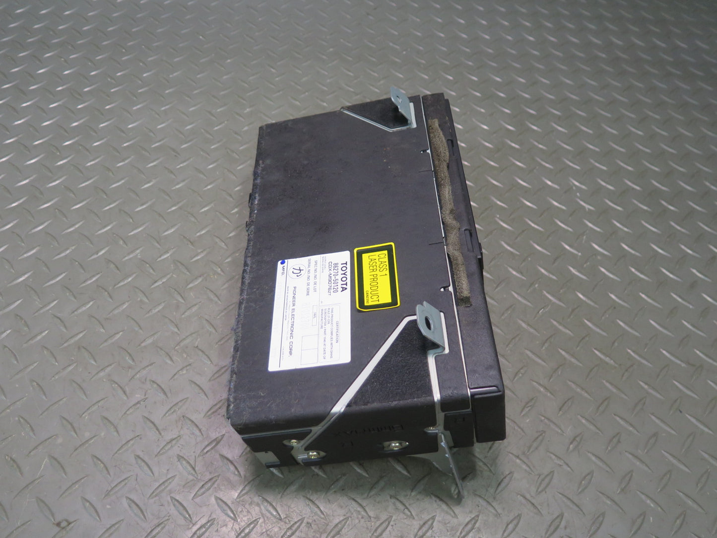 98-00 Lexus LS400 Pioneer 6 Disc CD Changer w Magazine 86270-50120 OEM