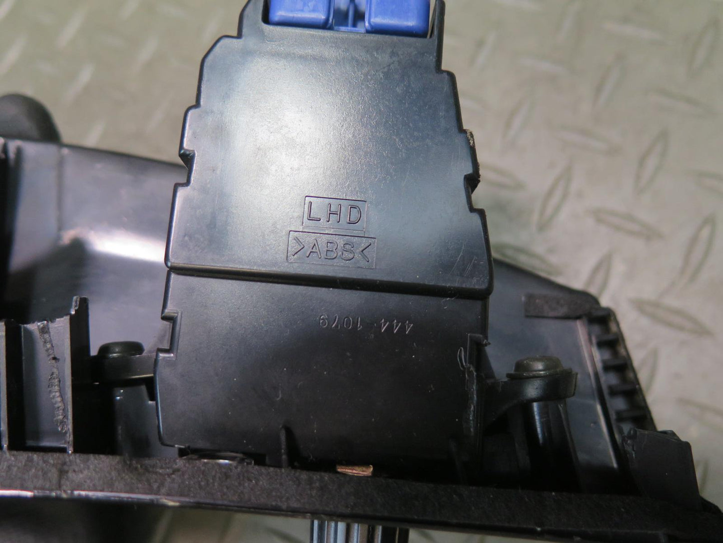 95-00 Lexus UCF20L LS400 Dash Odometer Trip Reset Dimmer Switch w Trim Panel OEM