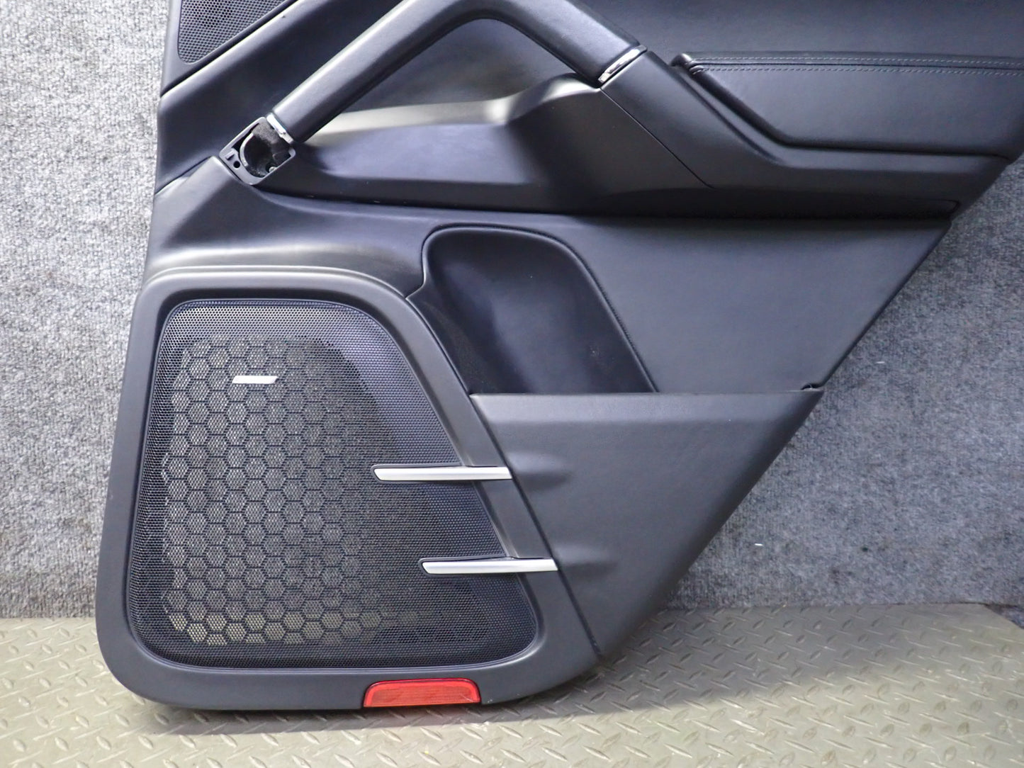 2011-2018 Porsche Cayenne 958 Rear Left & Right Door Interior Trim Panel Set