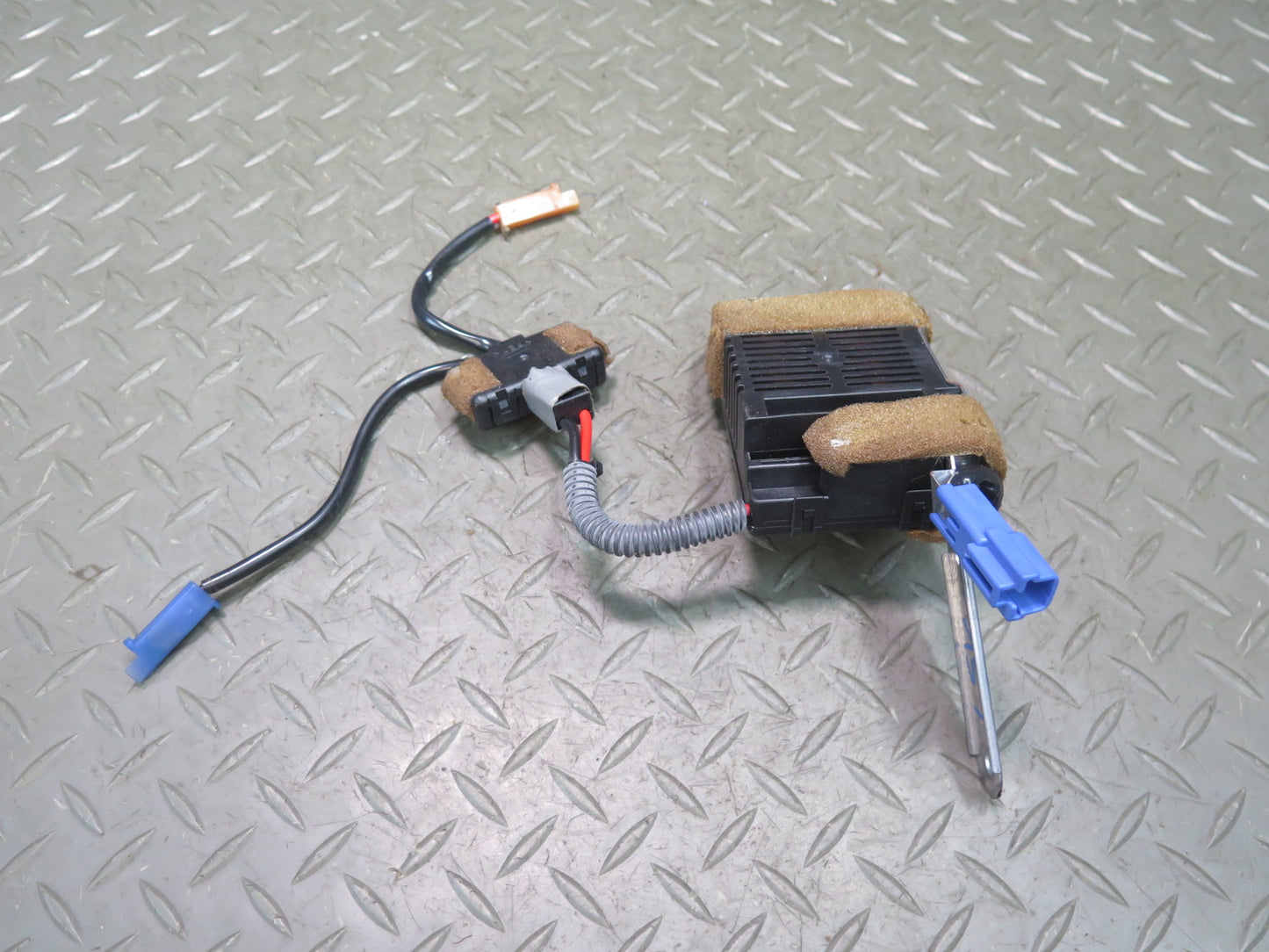 98-00 Lexus UCF20L LS400 Rear Window Defroster Defogger Resistor Module OEM