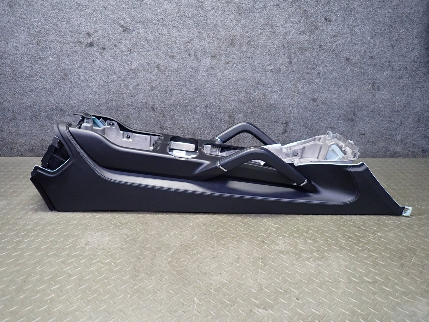 2011-2018 Porsche Cayenne 958 Front Center Console Trim Cover Panel 7P5863239DG