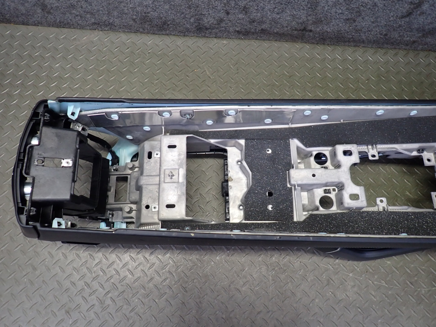 2011-2018 Porsche Cayenne 958 Front Center Console Trim Cover Panel 7P5863239DG